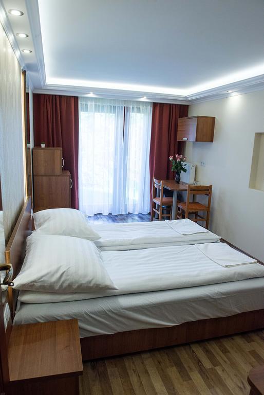 Bl.Apartmanhaz Ii. Szeged Eksteriør bilde
